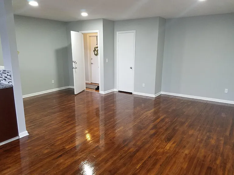 72 Benson Ave #2 — Photo 5