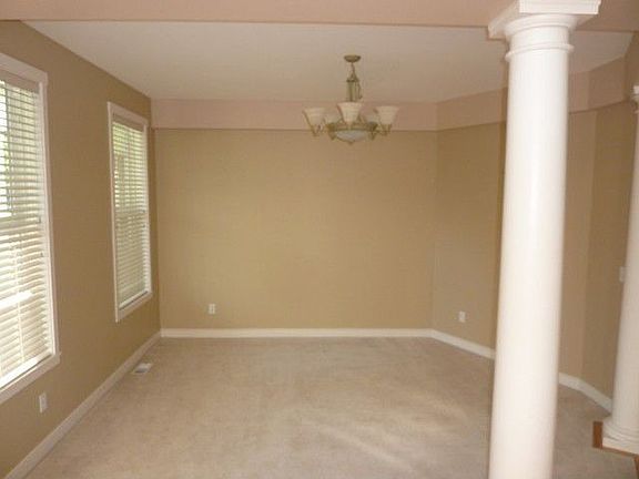 5th image of 7212 Chanticleer Ave SE