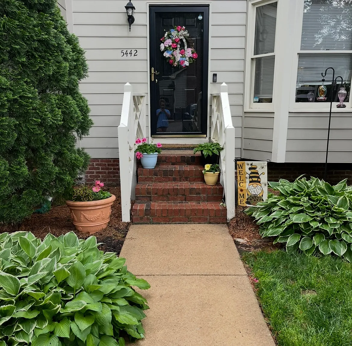 5442 Sharpe Dr — Photo 1