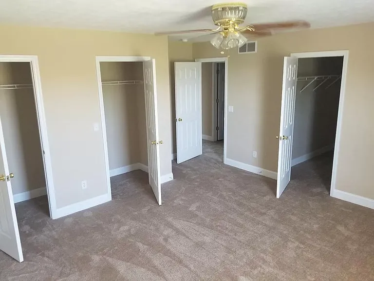 630 Hampton Way — Photo 21