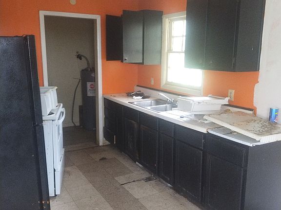 4th image of 902 Jamestown Dr