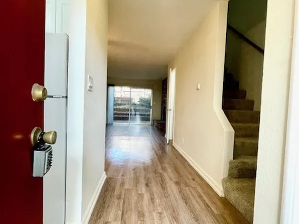 57 Tahoe Ct APT 2, Walnut Creek, CA 94596