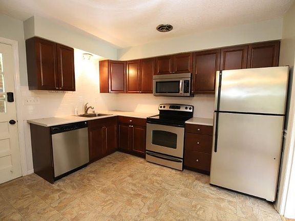 5th image of 2508 Clearbrook Dr