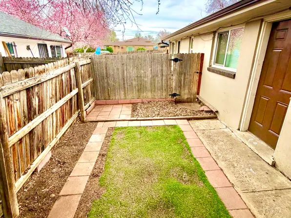 1145 Akron St #1145, Aurora, CO 80010