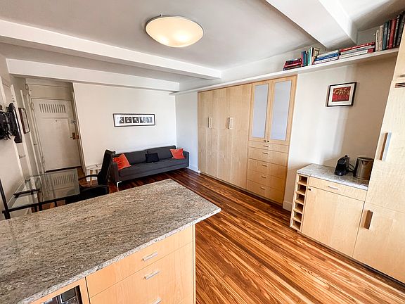 5th image of 5 Tudor City Pl APT 1102