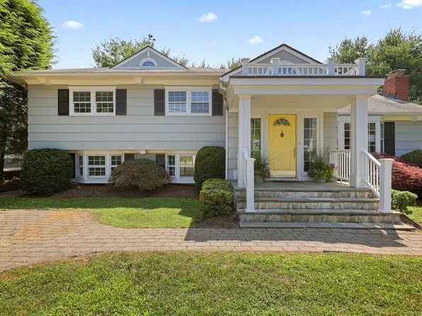 29 Warren Avenue, Fairfield, CT 06825