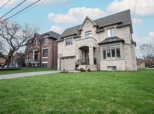 35 Roberta Dr #1, Toronto, ON M6A2J6