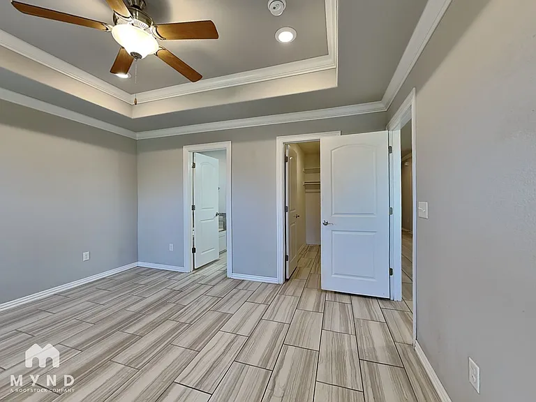 480 Holly St — Photo 10