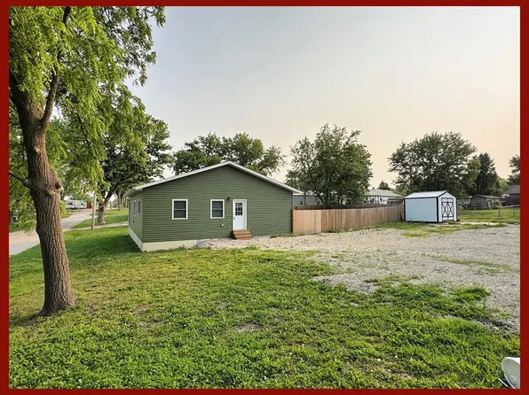 2320 Lincoln St, Unionville, MO 63565