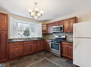 9248 Angus Pl, Philadelphia, PA 19114