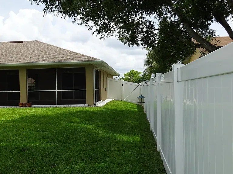 3002 SW 1st Ave — Photo 12