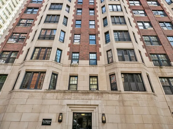 421 W Melrose St APT 17D, Chicago, IL 60657