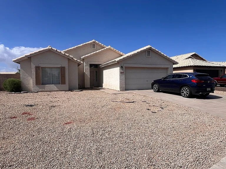 10821 W Royal Palm Rd — Photo 1