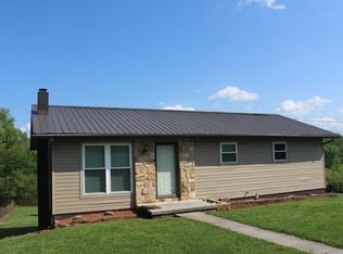 3504 Brookfield Ln, Maryville, TN 37803