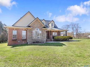 121 Basil Ln, Boaz, AL 35957