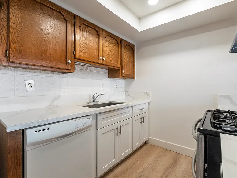 4903 Orchid Way — Photo 8