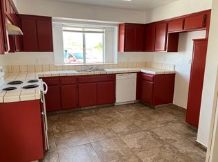 6109 S H St APT A, Bakersfield, CA 93304