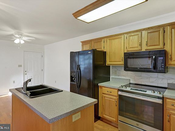 5th image of 5496 Fairway Dr W