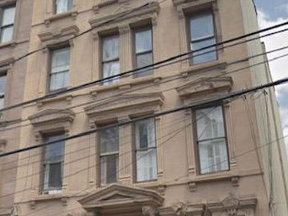 1st image of 92 Wayne St APT 4L