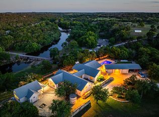 364 Wolf Creek Rd, Fredericksburg, TX 78624