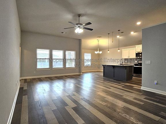 3rd image of 3105 Old Frisco Rd