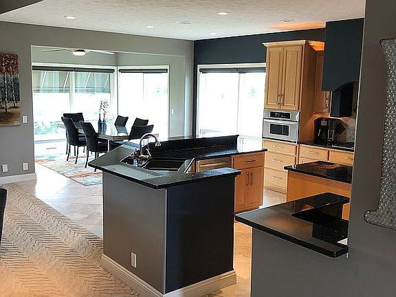 5th image of 5211 Troon Dr