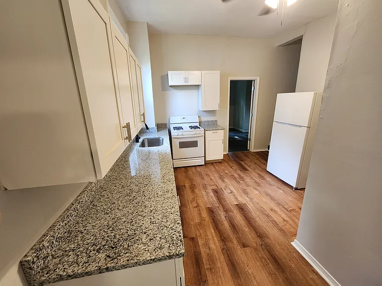 3815 Cass Ave — Photo 3