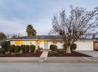 1807 Walnut Dr, Mountain View, CA 94040