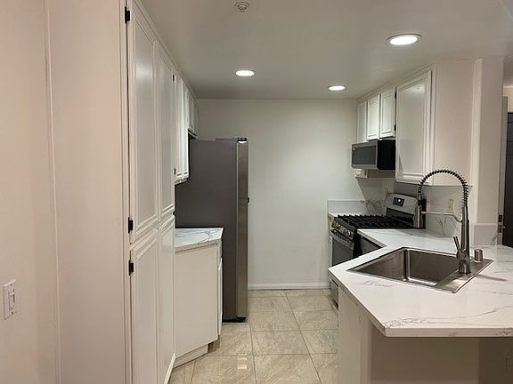 3rd image of 11175 Affinity Ct