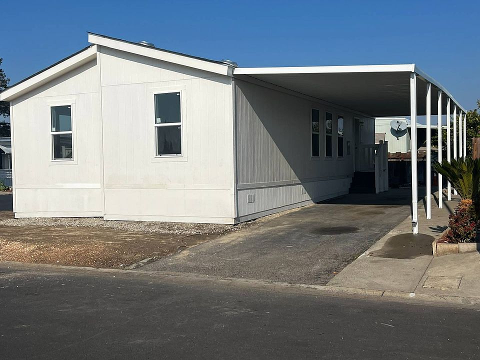 2nd image of 2845 E Hatch Rd #28