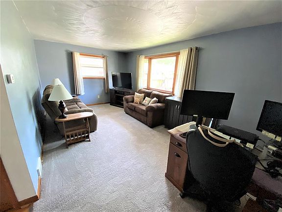 4th image of 31 Camden St #2