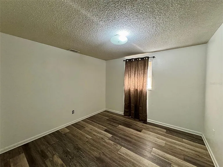 1004 Melrose St #B — Photo 12