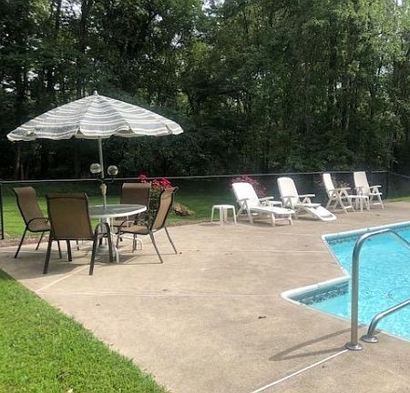 5th image of 44 Old Cedar Dr