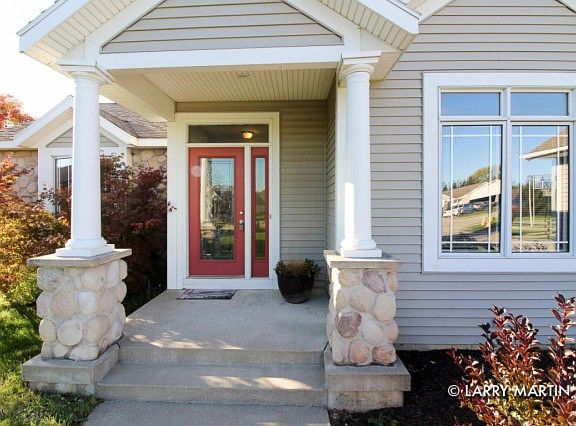 2nd image of 4651 Sunnyslope Dr