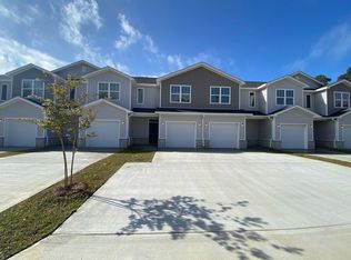 1003 Skylark Rd, Mary Esther, FL 32569