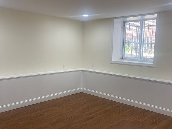 5th image of 527 S 42nd St #9527079