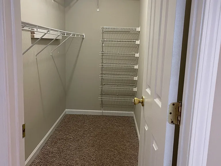 130 Beth Ct — Photo 9