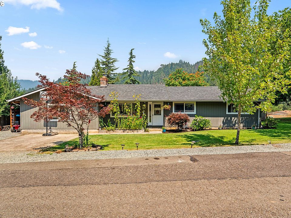1st image of 696 Crowe Ave