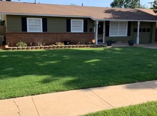 1611 69th St, Lubbock, TX 79412