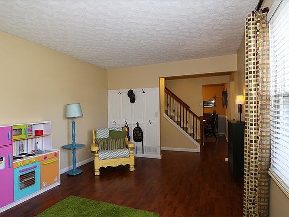 4th image of 3569 Cherryhill Dr