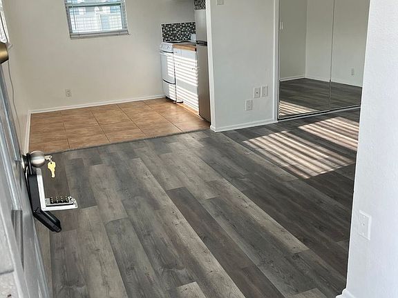 2nd image of 523 72nd Ave #4028306