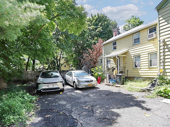 4th image of 93 Jackson Avenue