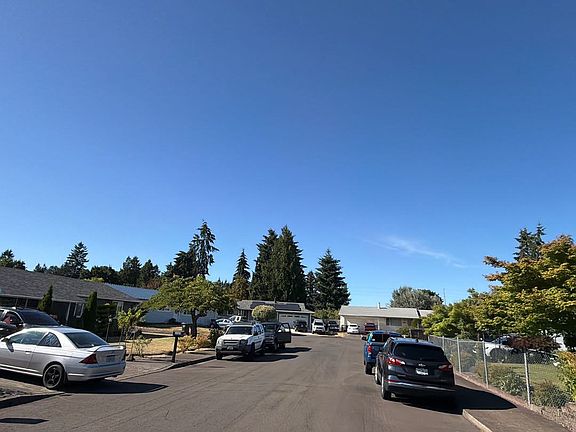 5th image of 4050 SW 191st Ave