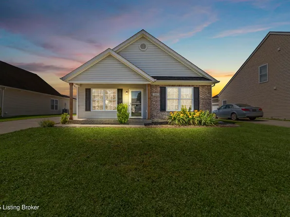 5903 Bannon Crossings Dr, Louisville, KY 40228