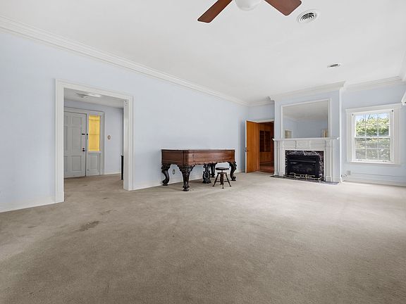 20th image of 162 Grizzell Ln