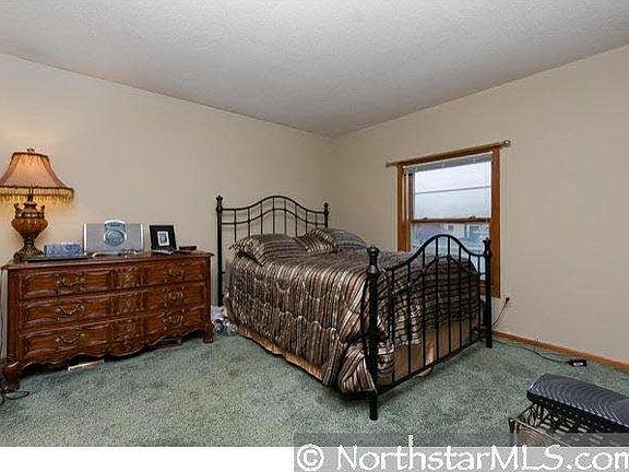 5th image of 2660 Hillvale Trail