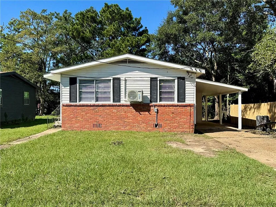 460 Pinehill Dr