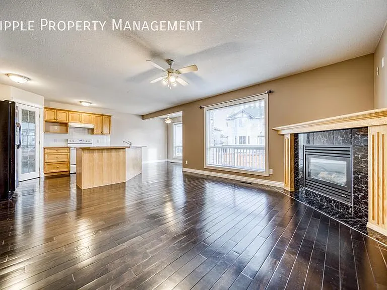 413 Bayside Pl SW — Photo 1