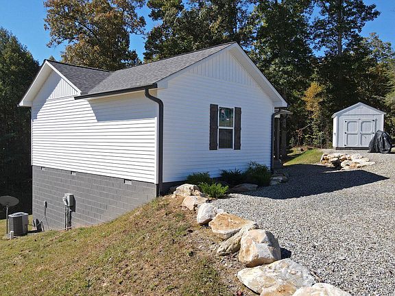 3rd image of 169 Ledgestone Dr