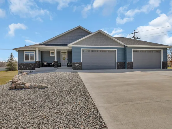 2412 Heritage Dr, Saint Cloud, MN 56301